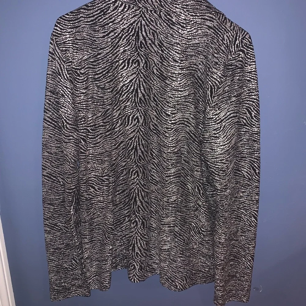 Chicos jacket size 2 - Picture 5 of 8